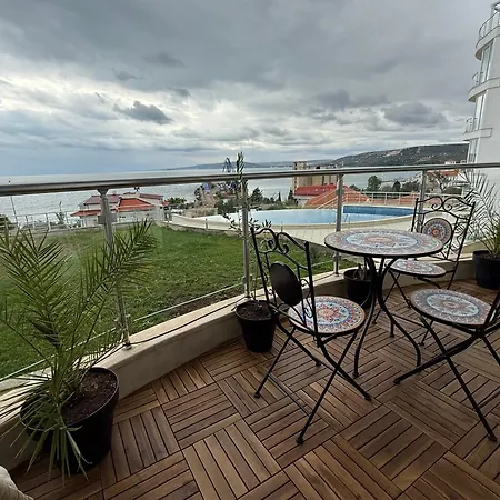 Luxury Calithea-balchik, Free Parking شقة *